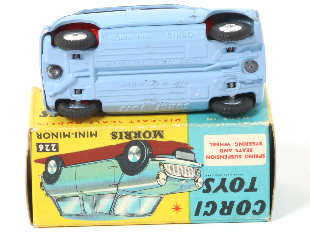 Lot 205 - CORGI TOYS (GB) (1)