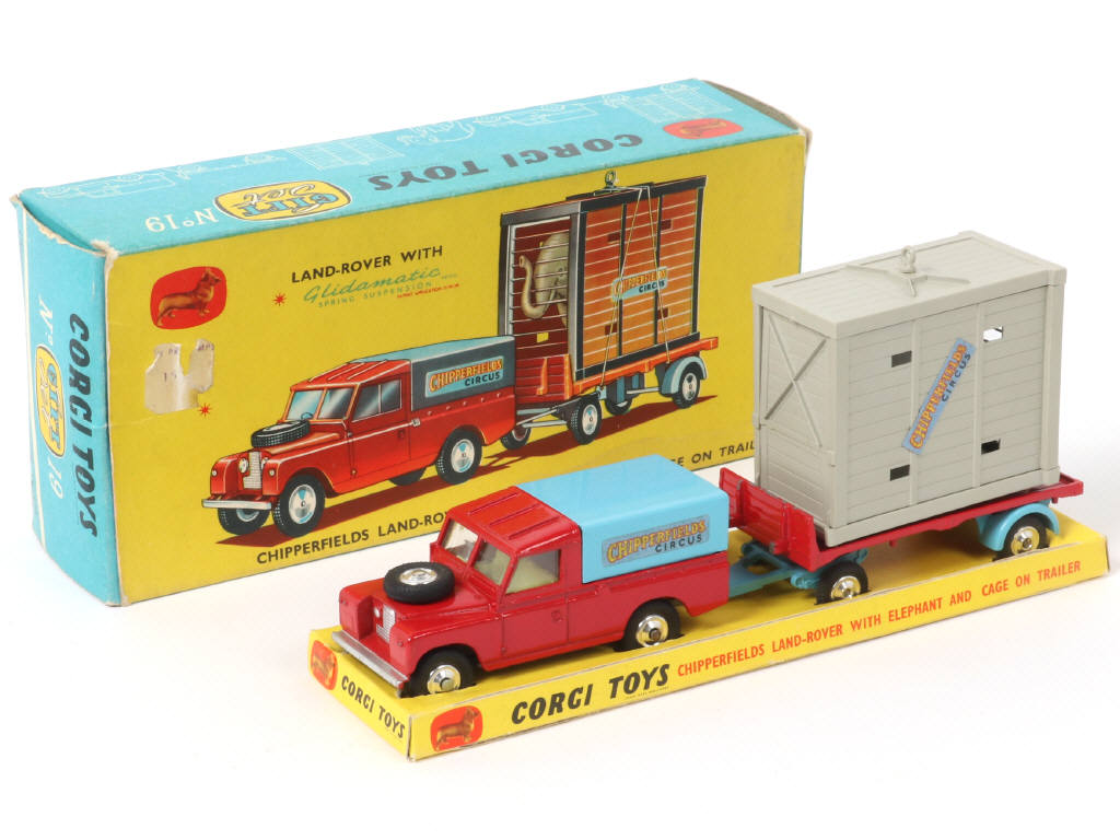 Lot 222 - CORGI TOYS (GB) (1)