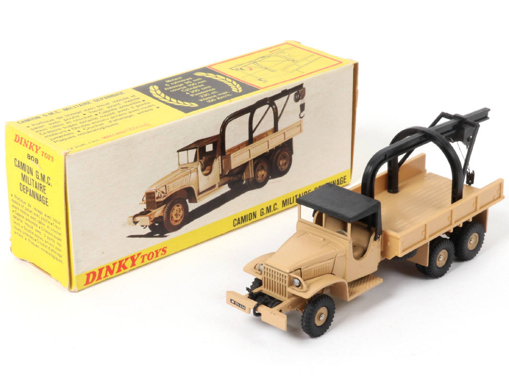 Lot 387 - DINKY TOYS (FRANCE) (1)