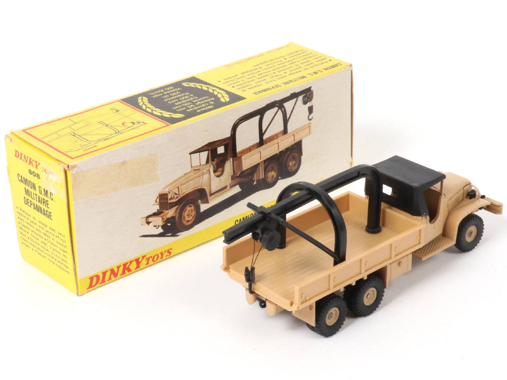 Lot 387 - DINKY TOYS (FRANCE) (1)