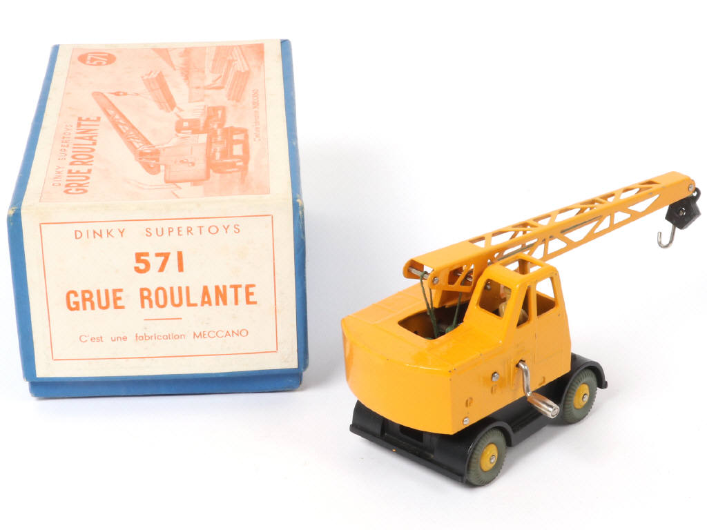 Lot 388 - DINKY TOYS (FRANCE) (1)