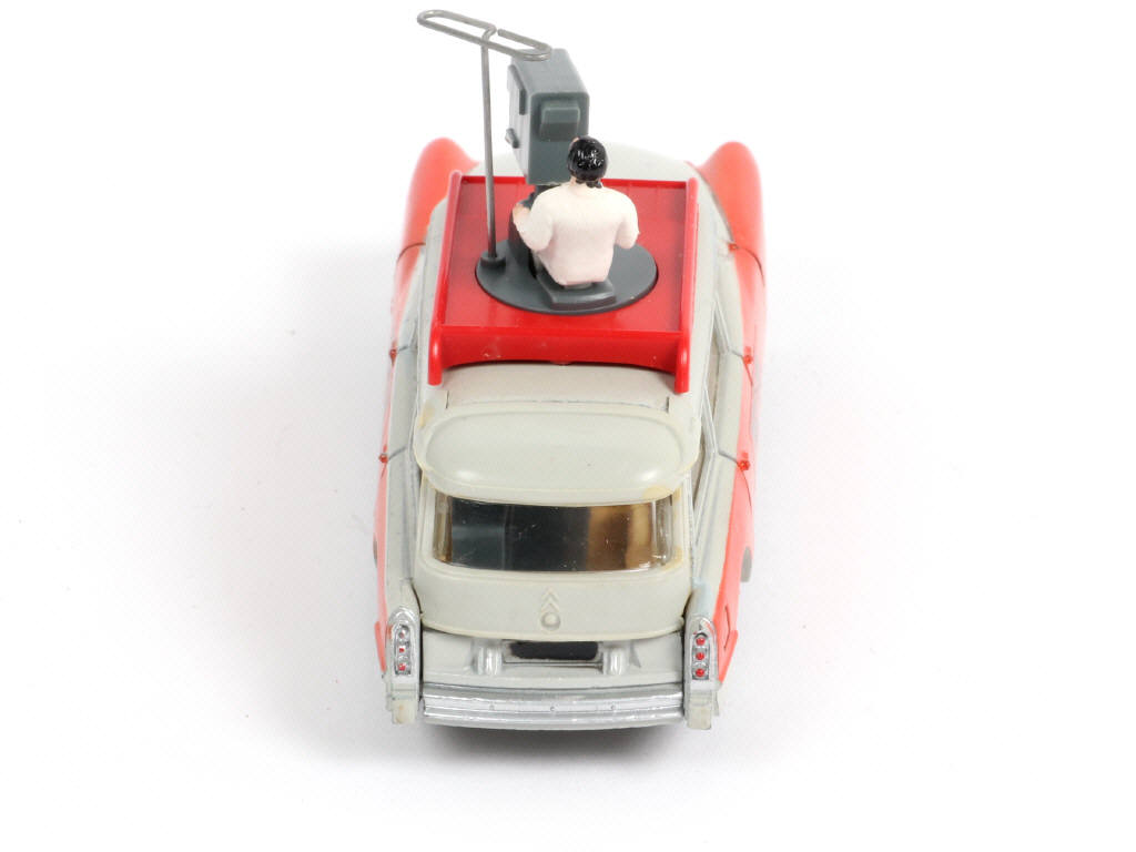 Lot 362 - DINKY TOYS (FRANCE) (1)