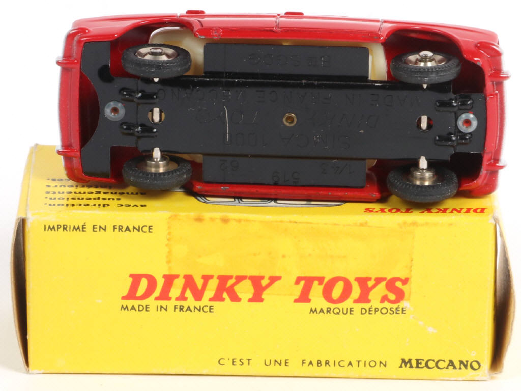 Lot 340 - DINKY TOYS (FRANCE) (1)