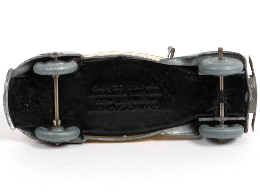 Lot 312 - DINKY TOYS (FRANCE) (1)