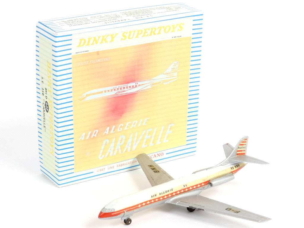 Lot 389 - DINKY TOYS (FRANCE) (1)