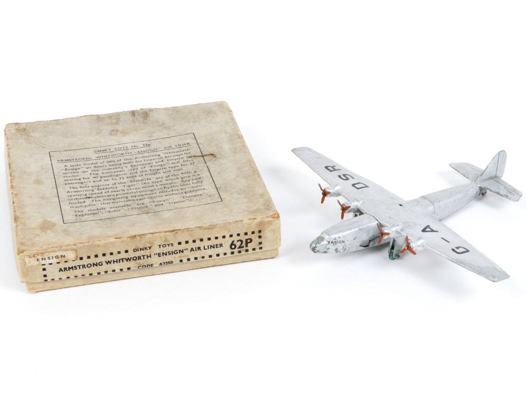 Lot 455 - DINKY TOYS (GB) (1)