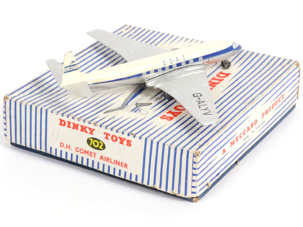 Lot 457 - DINKY TOYS (GB) (1)