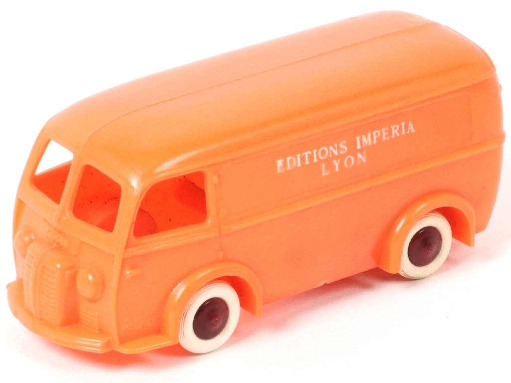 Lot 272 - BOURBON (FRANCE) (1)