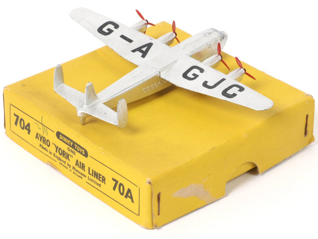 Lot 456 - DINKY TOYS (GB) (1)