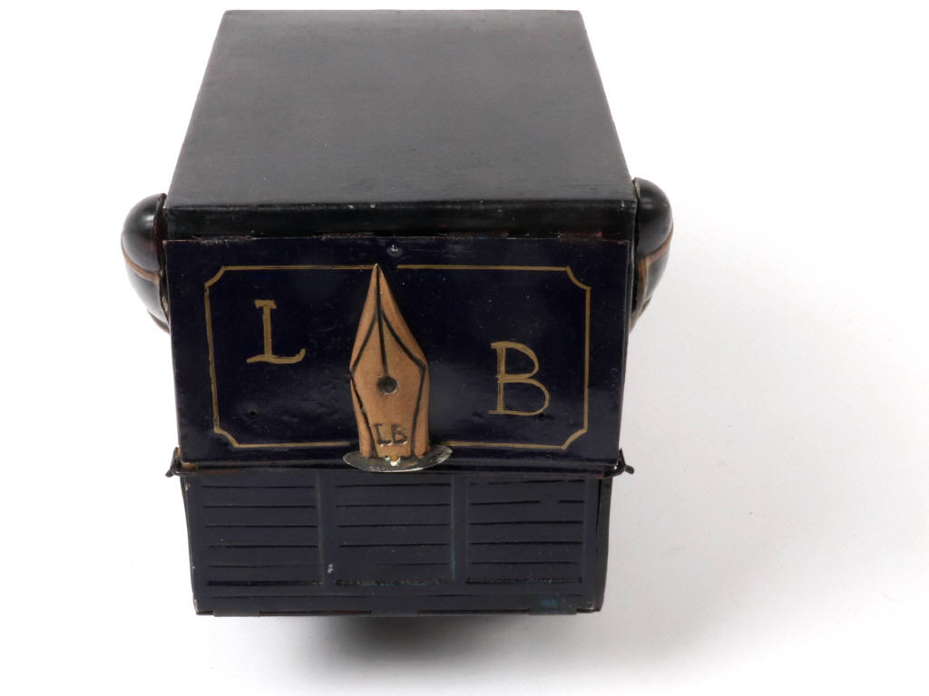 Lot 51 - DIVERS (1)