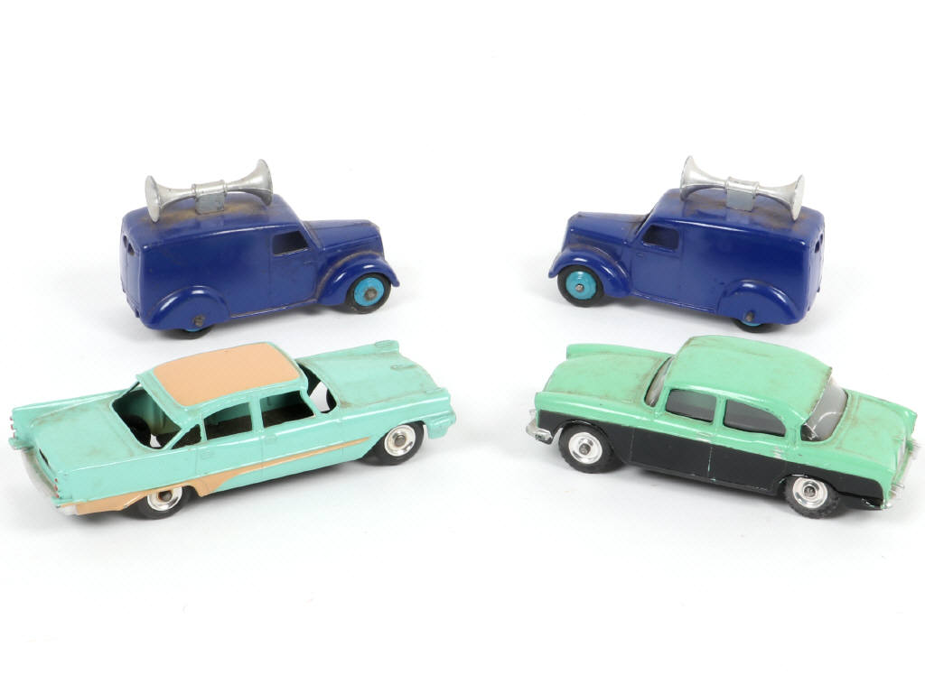 Lot 350 - DINKY TOYS (GB) (4)
