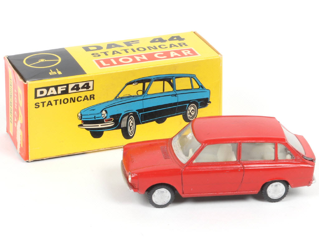 Lot 170 - LION-CAR (PAYS-BAS) (1)