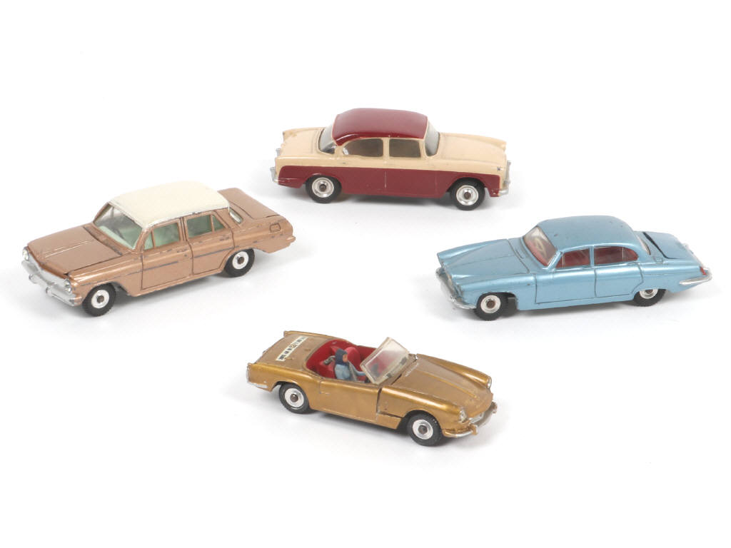 Lot 352 - DINKY TOYS (GB) (4)