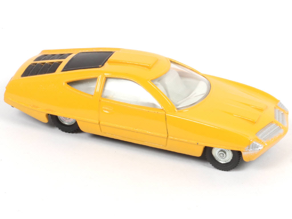 Lot 323 - DINKY TOYS (GB) (1)