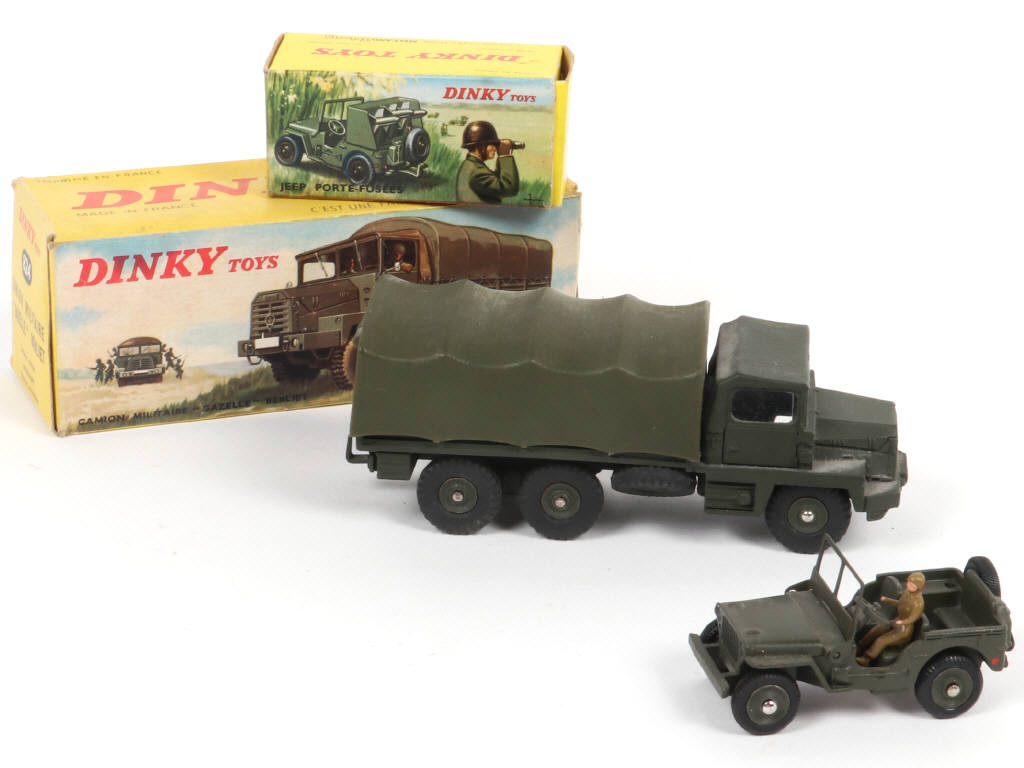 Lot 425 - DINKY TOYS (FRANCE) (2)