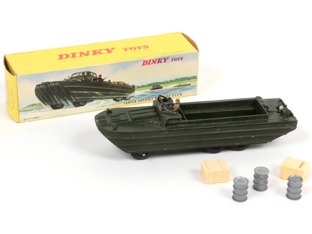 Lot 419 - DINKY TOYS (FRANCE) (1)