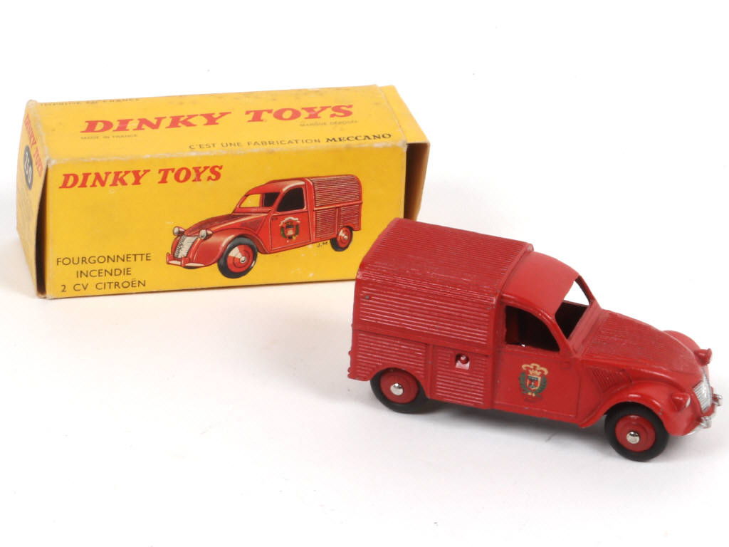 Lot 404 - DINKY TOYS (FRANCE) (1)