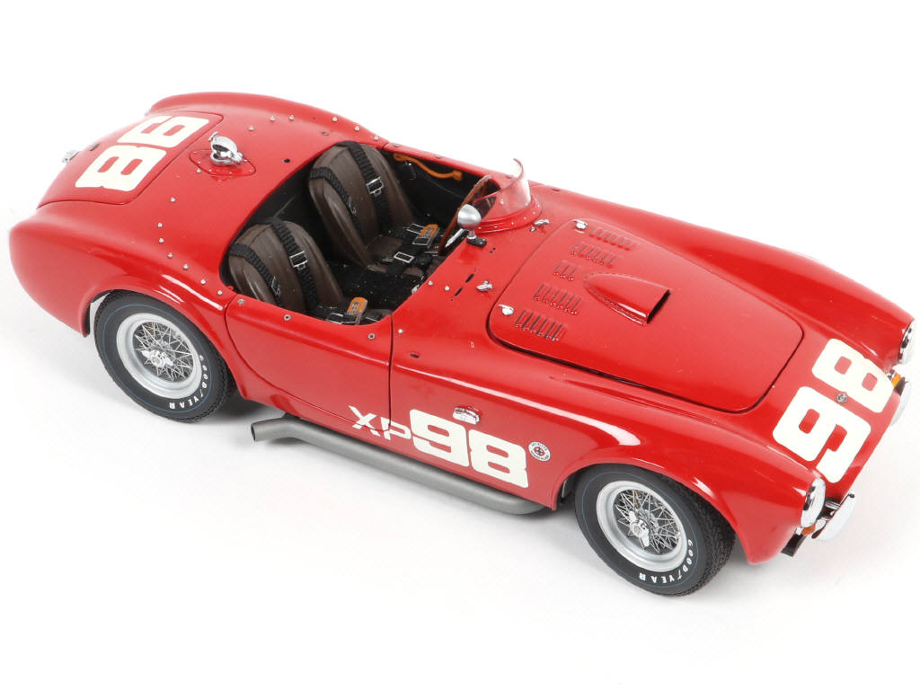 Lot 54 - EXOTO (USA) (1)