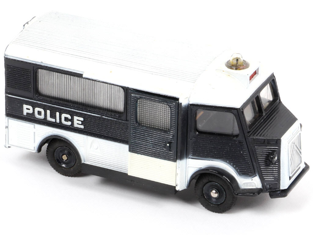 Lot 392 - DINKY TOYS (FRANCE) (1)