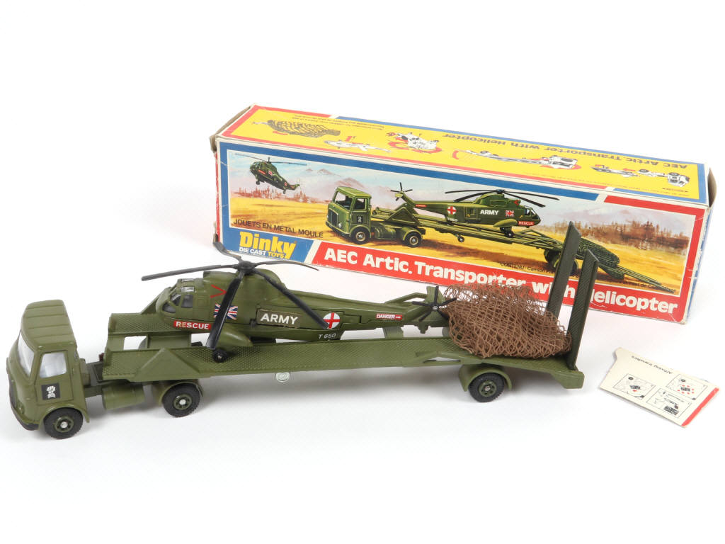 Lot 337 - DINKY TOYS (GB) (1)