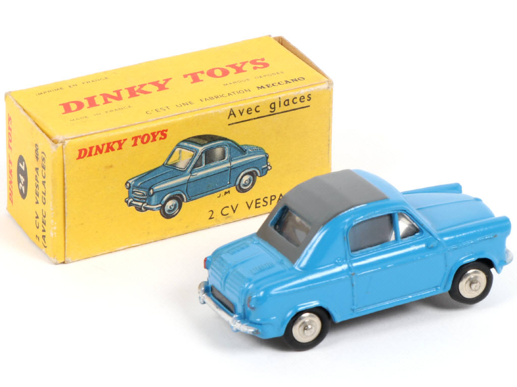 Lot 402 - DINKY TOYS (FRANCE) (1)