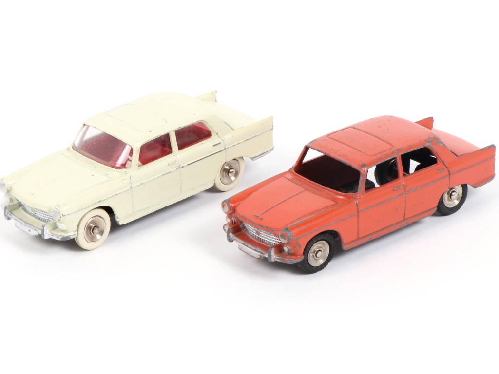 Lot 434 - DINKY TOYS (FRANCE) (2)