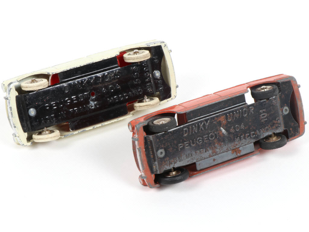 Lot 434 - DINKY TOYS (FRANCE) (2)