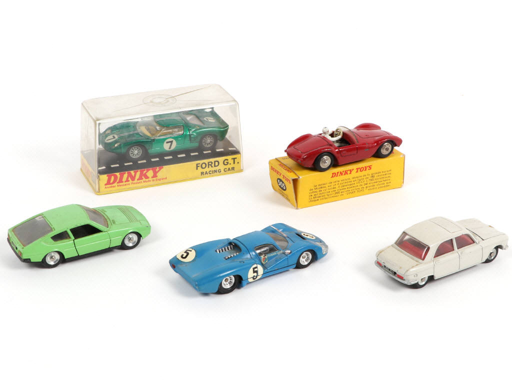 Lot 389 - DINKY TOYS (FRANCE) (5)