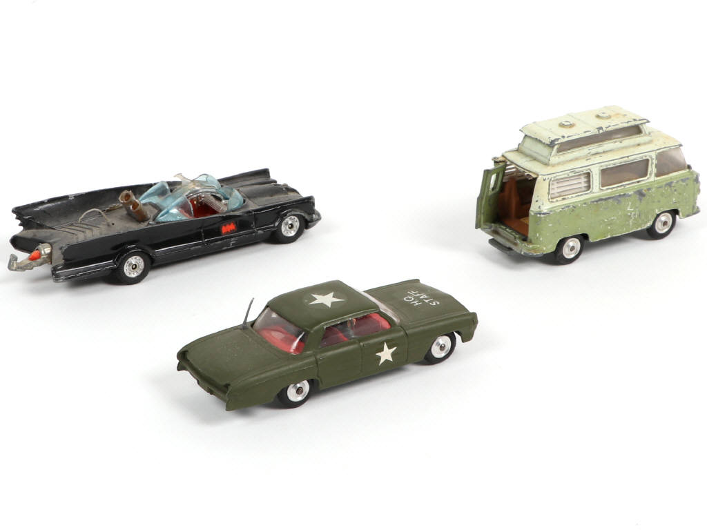Lot 281 - CORGI TOYS (GB) (3)