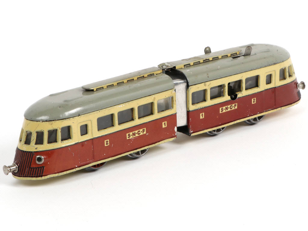 Lot 100 - JOUSTRA (FRANCE) (1)