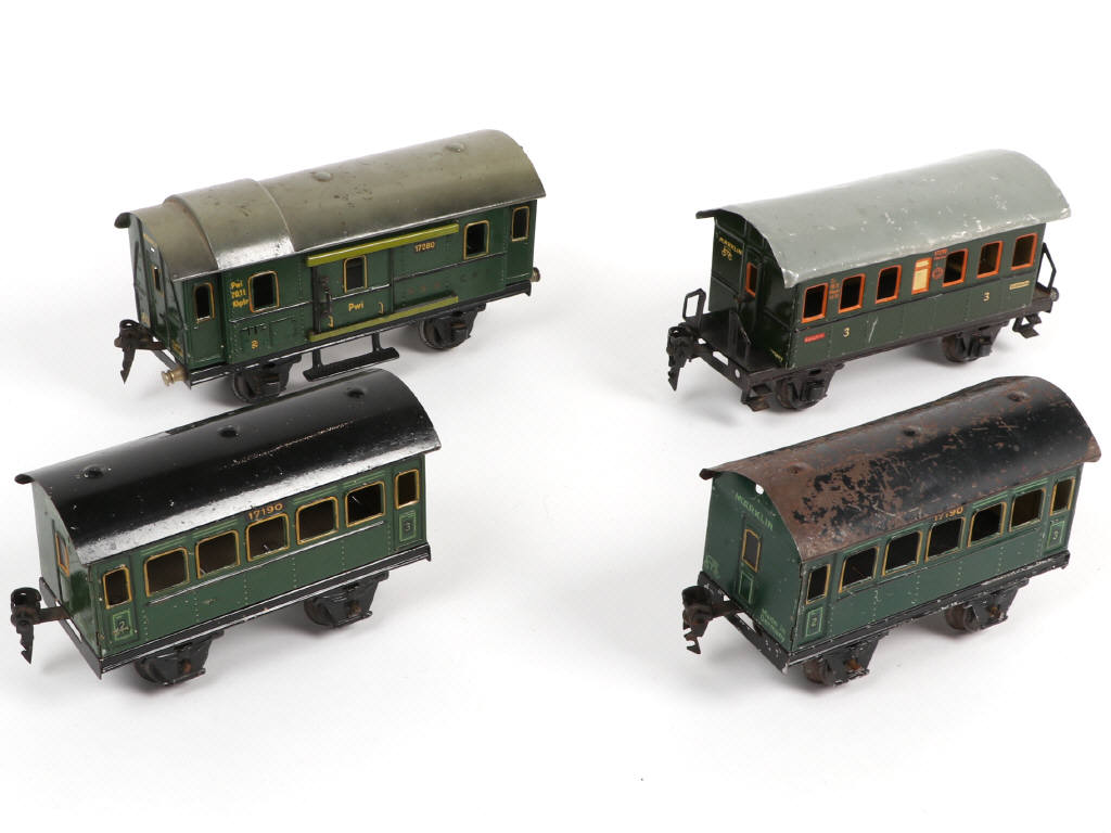 Lot 79 - MÄRKLIN 'O' (ALLEMAGNE) (4)