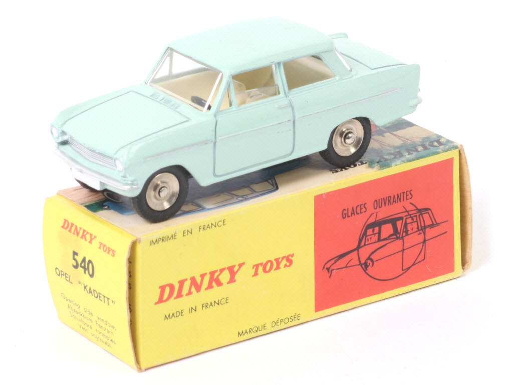 Lot 436 - DINKY TOYS (FRANCE) (1)