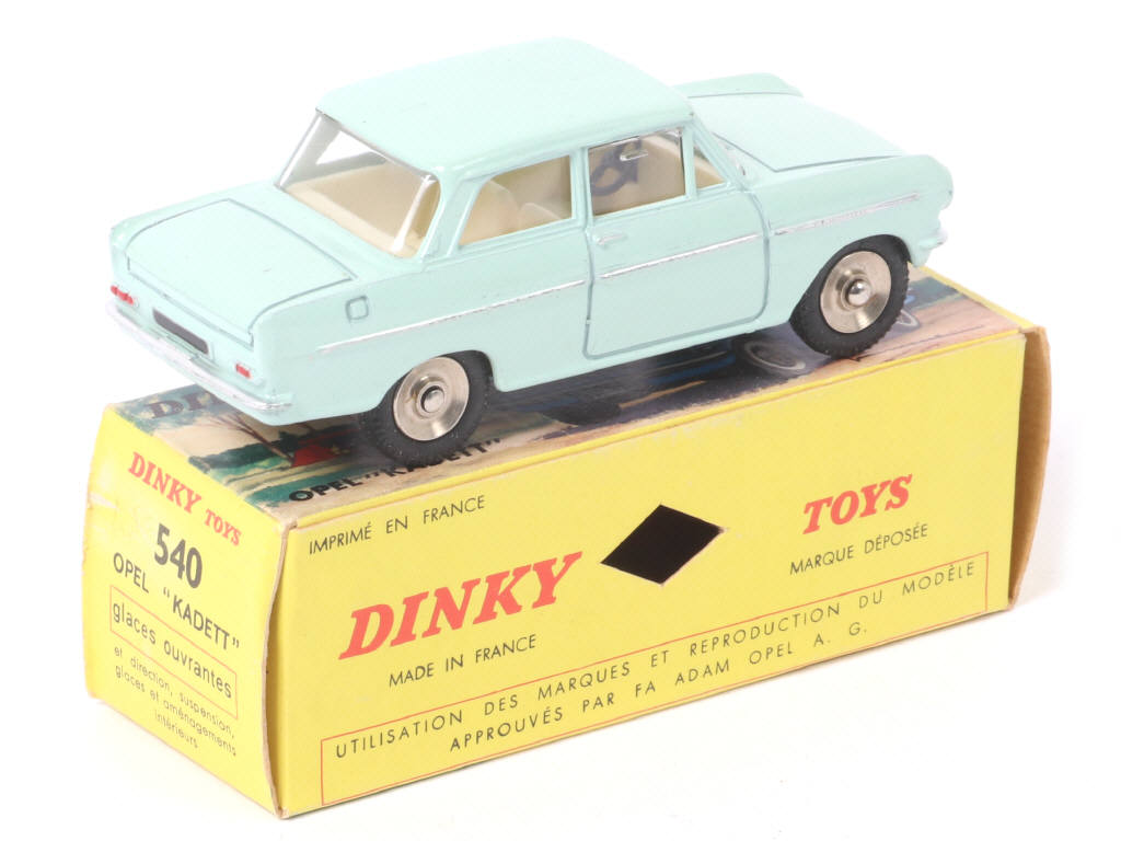Lot 436 - DINKY TOYS (FRANCE) (1)