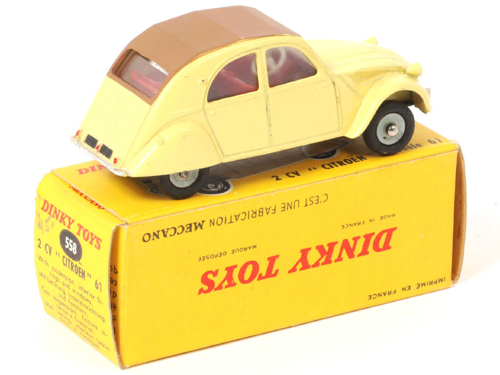 Lot 408 - DINKY TOYS (FRANCE) (1)