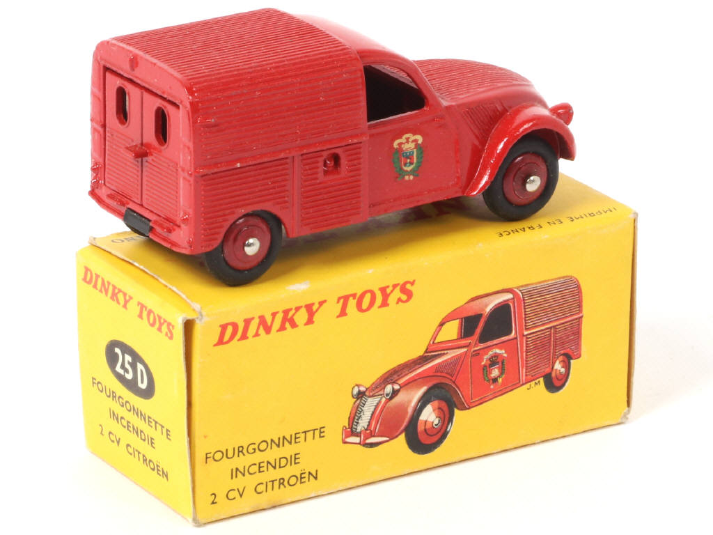 Lot 416 - DINKY TOYS (FRANCE) (1)