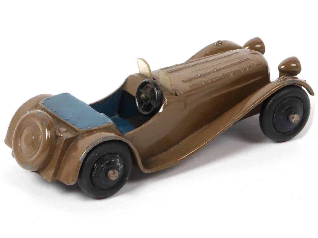 Lot 529 - DINKY TOYS (GB) (1)