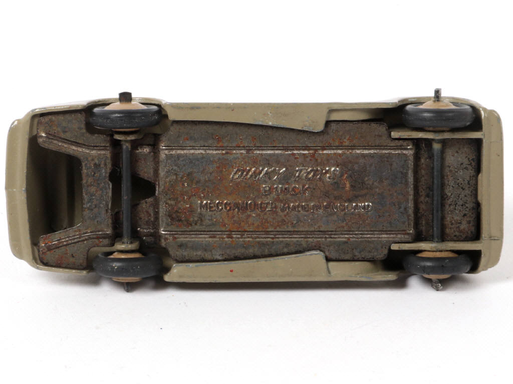 Lot 533 - DINKY TOYS (GB) (1)