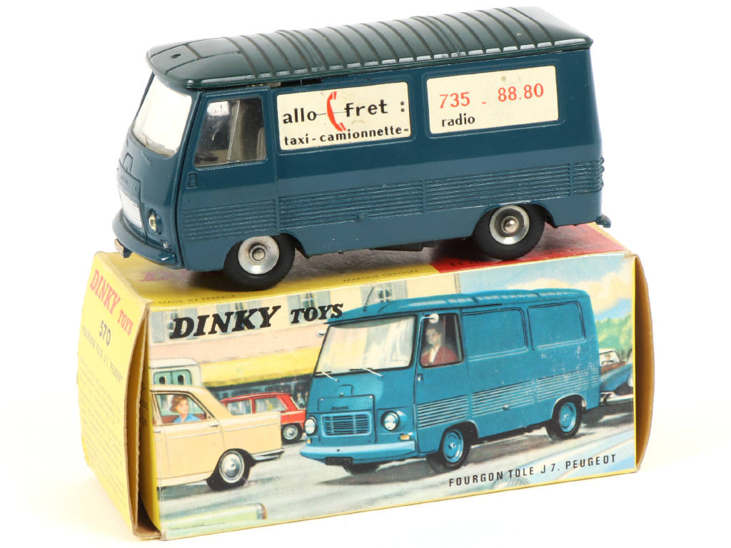 Lot 486 - DINKY TOYS (FRANCE) (1)