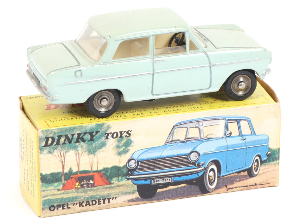 Lot 437 - DINKY TOYS (FRANCE) (1)