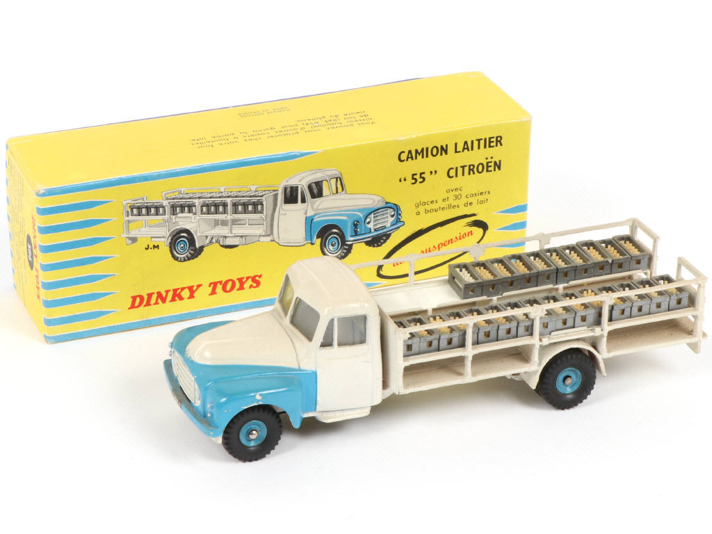 Lot 497 - DINKY TOYS (FRANCE) (1)