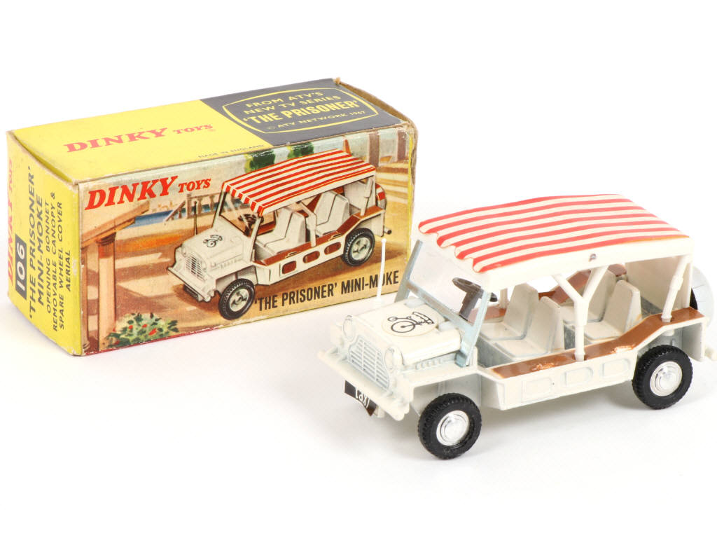 Lot 570 - DINKY TOYS (GB) (1)