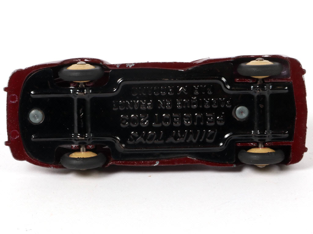 Lot 326 - DINKY TOYS (FRANCE) (1)