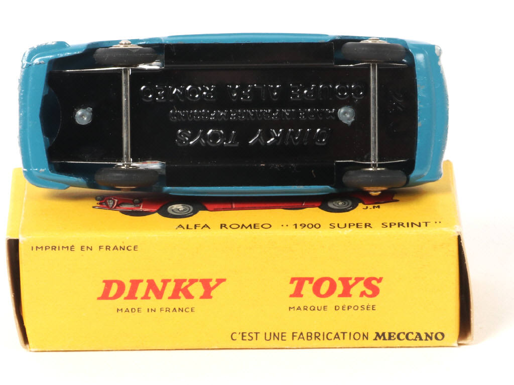 Lot 359 - DINKY TOYS (FRANCE) (1)