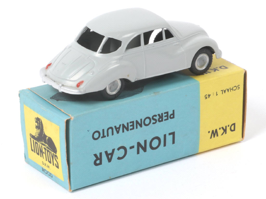 Lot 125 - LION-CAR (PAYS-BAS) (1)