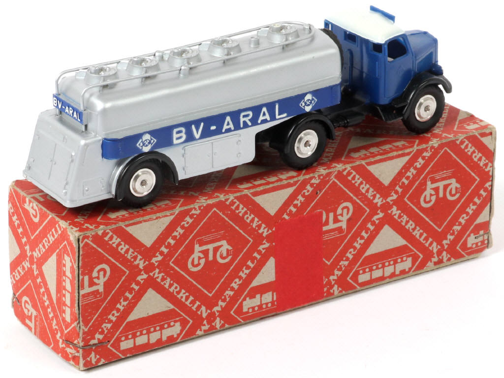 Lot 132 - MÄRKLIN (ALLEMAGNE) (1)