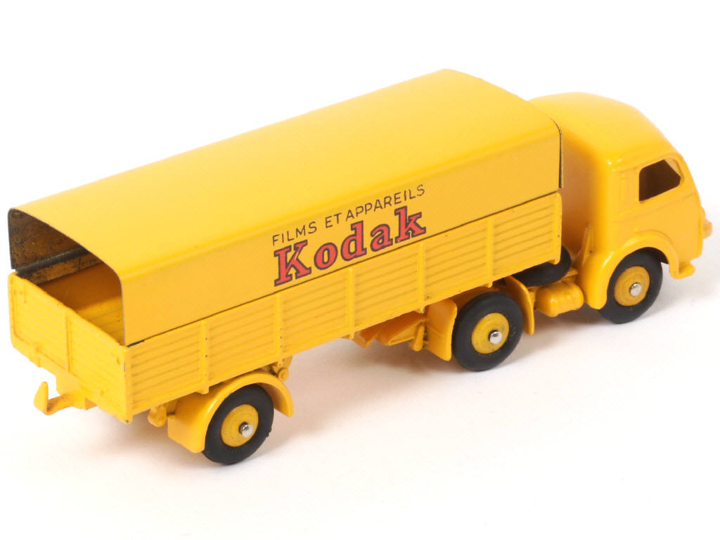 Lot 476 - DINKY TOYS (FRANCE) (1)