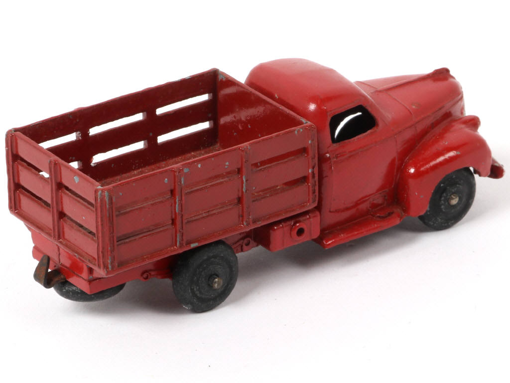 Lot 474 - DINKY TOYS (FRANCE) (1)