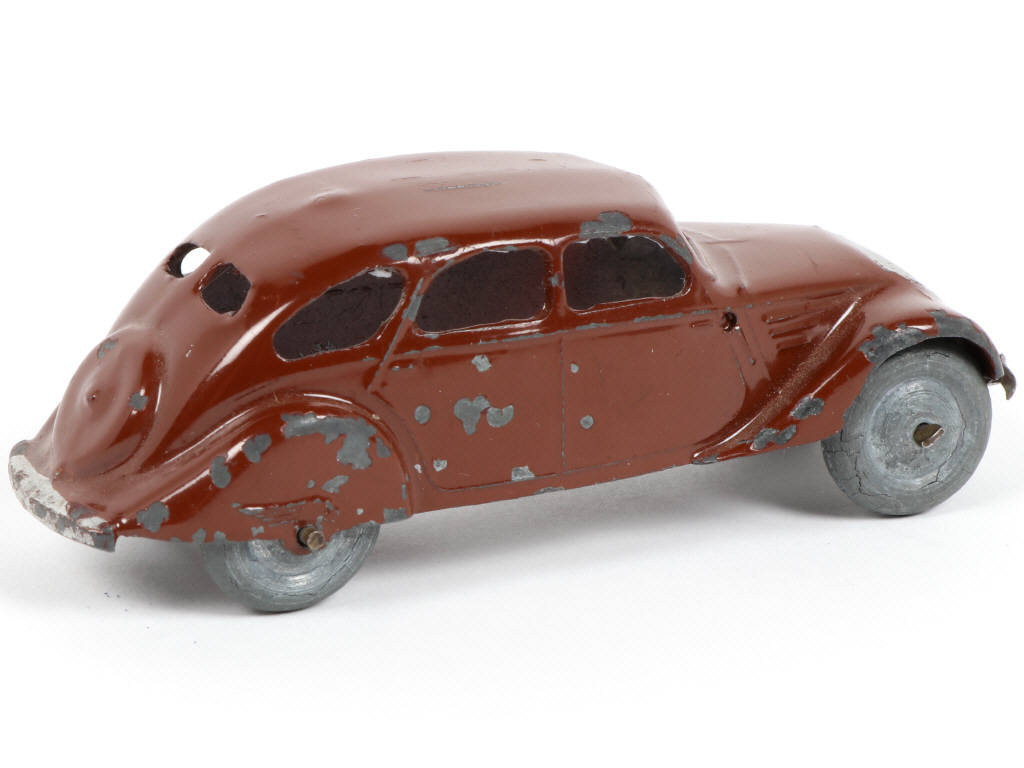 Lot 309 - DINKY TOYS (FRANCE) (1)