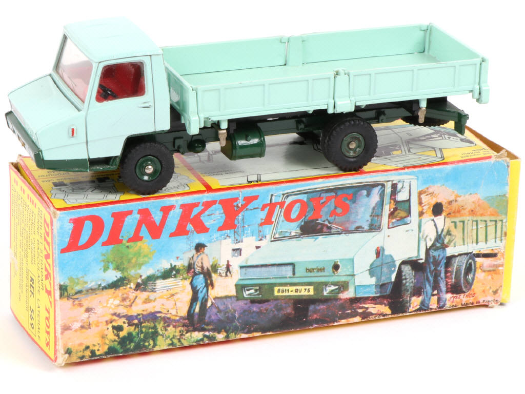Lot 492 - DINKY TOYS (FRANCE) (1)