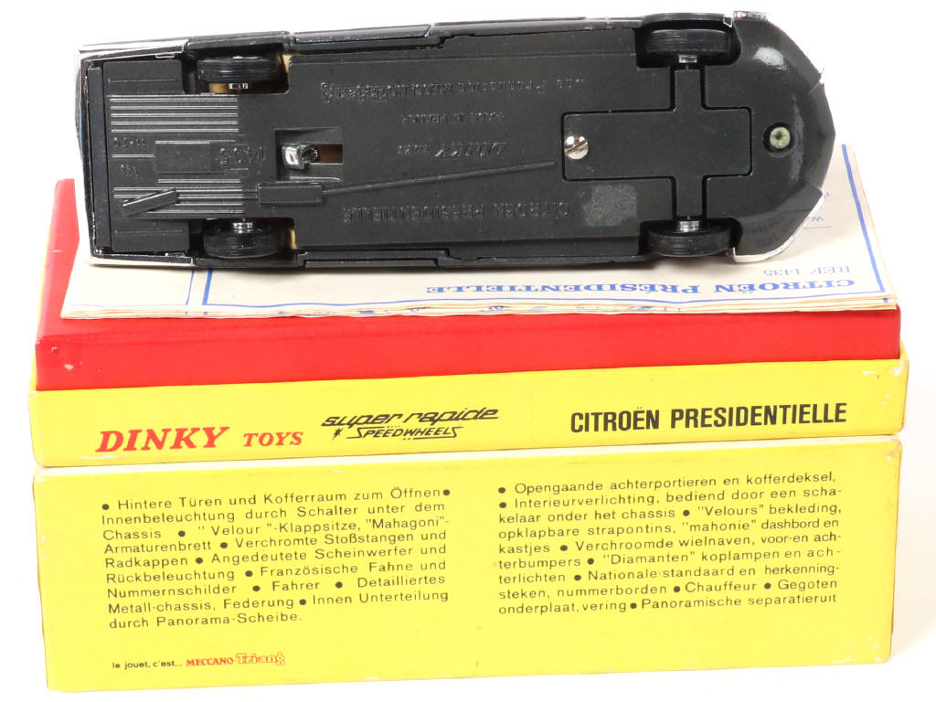 Lot 423 - DINKY TOYS (FRANCE) (1)